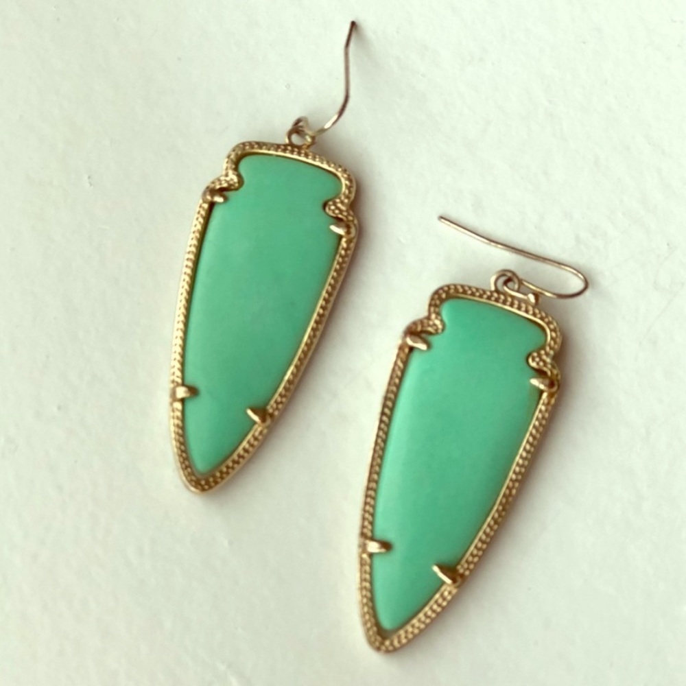 Kendra Scott Skylar (Arrowhead) Earrings in Mint
